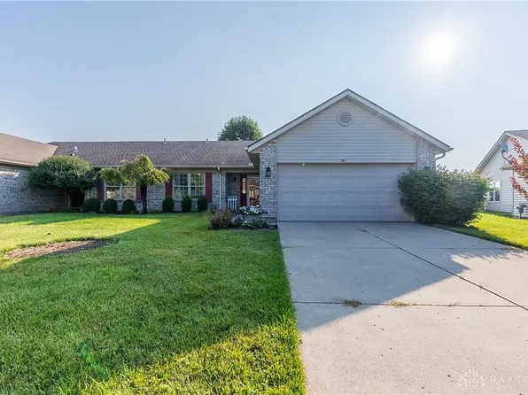 107 Brumbaugh Ct, Englewood, OH 45322