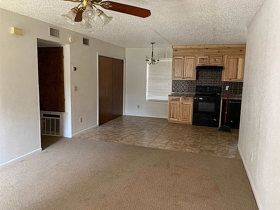 3rd image of 157 Norma St