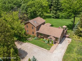 1275 Country Club Rd, Lake Zurich, IL 60047