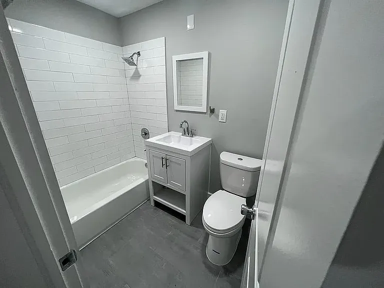 544 Beachway #A2 — Photo 4