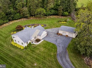 259 Mountaintop Rd, Reinholds, PA 17569