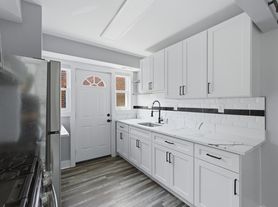 312 60th St NE, Washington, DC
