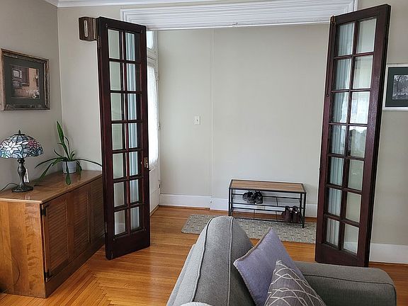 1st floor entry with closet