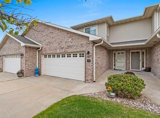 1300 Alpine Dr UNIT 202, Green Bay, WI 54311