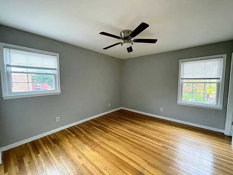 2804 Broadview Dr NW — Photo 16