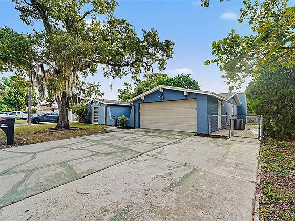 2nd image of 9540 RAINBOW LANE