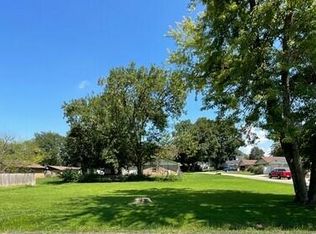 405 E Taylor St, Paris, AR 72855