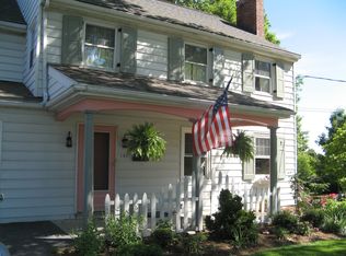 107 W Conestoga St, New Holland, PA 17557