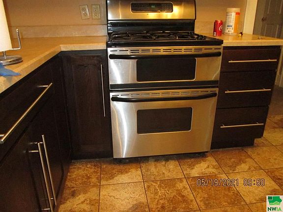 3rd image of 3157 Dearborn Blvd