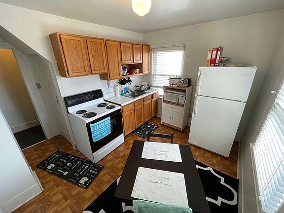 4th image of 31 W Main St #2