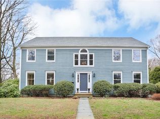 21 S Benson Cmns, Fairfield, CT 06824