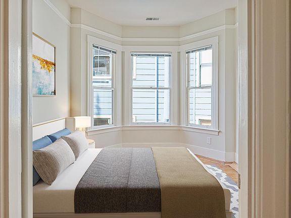 5th image of 2108 Hayes St APT 5