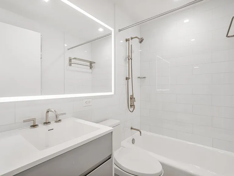 124 W 60th St #35A — Photo 9