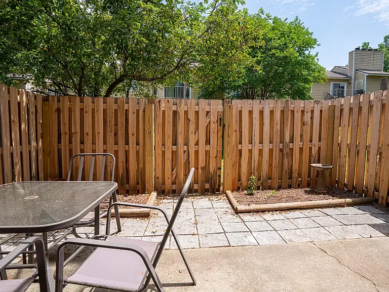 3276 Heathstead Pl — Photo 5