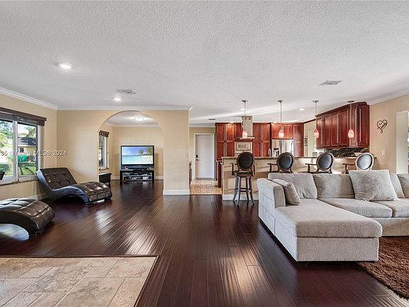 3rd image of 4725 SW 109th Ter