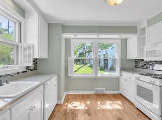 2602 N 82nd St, Wauwatosa, WI 53213