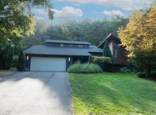 195 Strathmore Dr, Cheshire, CT 06410