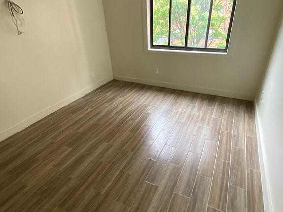 5th image of 8916 163rd St #2