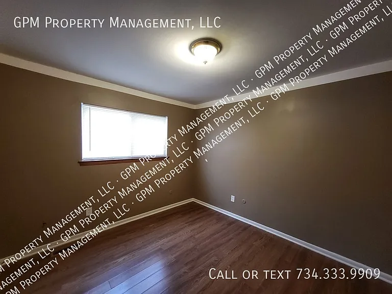 875 Raupp Pl #2 — Photo 6