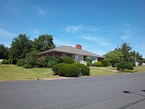 1st image of 435 New York Ave