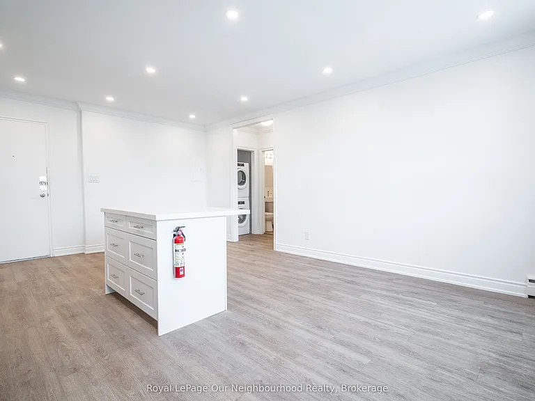 112 Saint Josephs Dr #307 — Photo 9