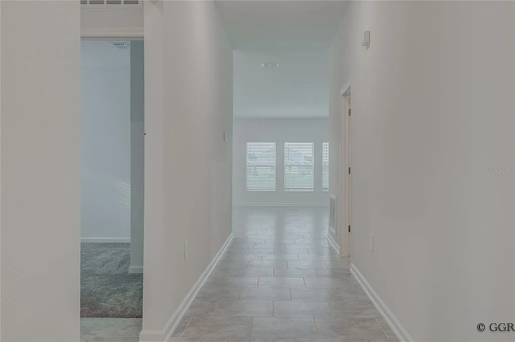 4 bed, 2.0 bath, 1922 sqft, $2,500 — Photo 3