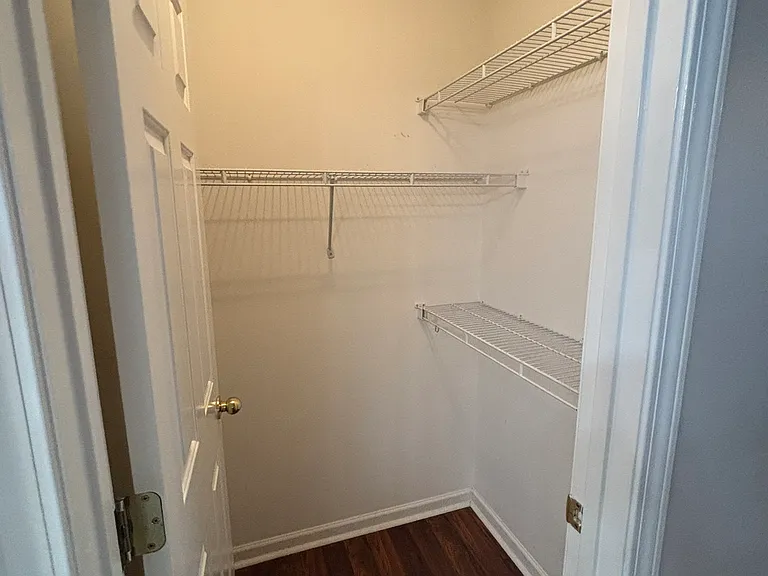 644 Grover Dr — Photo 32