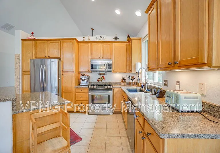 1204 NE 89th Ave — Photo 19