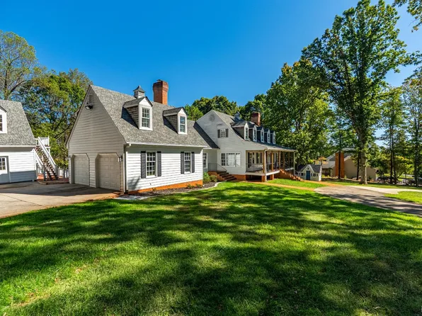 207 Fox Runn Dr, Lynchburg, VA 24503