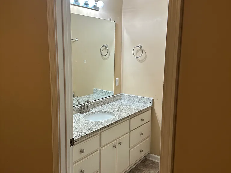 145 Evvalane Dr #A — Photo 13