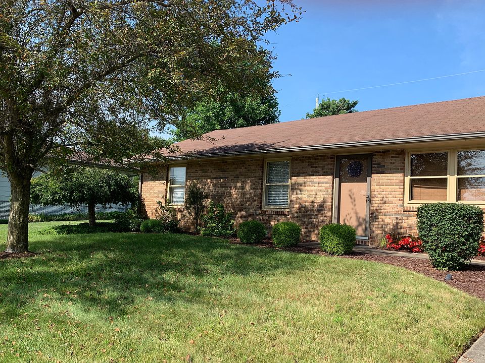 1st image of 207 Manor Heights Dr
