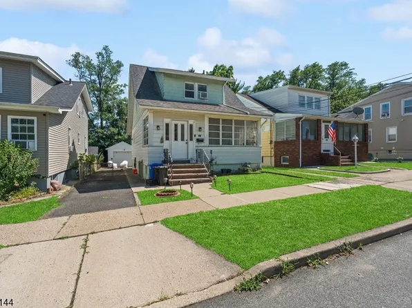 109 E 4Th St, Clifton City, NJ 07011