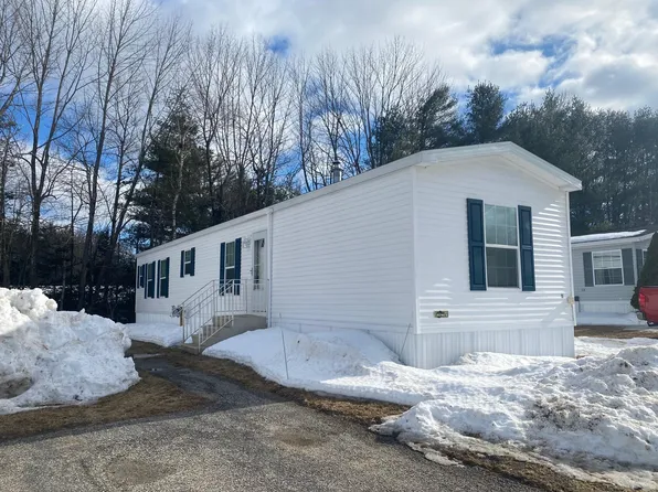 90 Village Drive, Lewiston, ME 04240