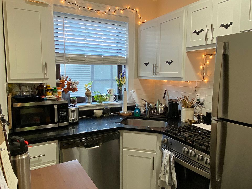 1st image of 1255-1255 W Henderson St #2AE