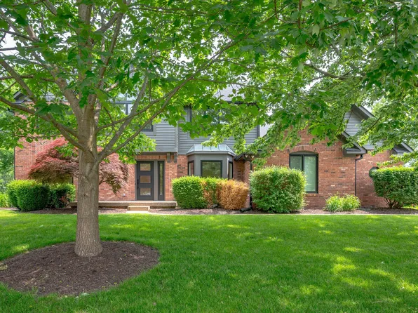 1437 Carey Ct, Carmel, IN 46032