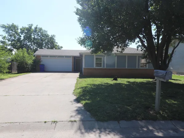 1503 Shamrock St, Junction City, KS 66441