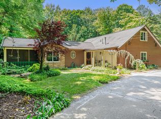 17420 W Spring Lake Rd, Spring Lake, MI 49456