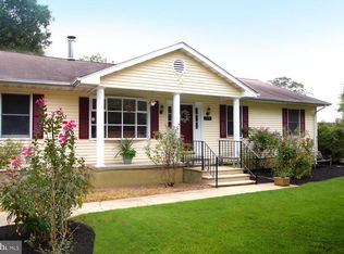 221 N Lake Rd, Stevensville, MD 21666