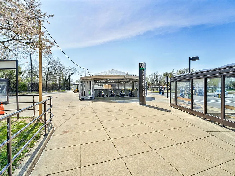 1244 Savannah Pl SE #B — Photo 26