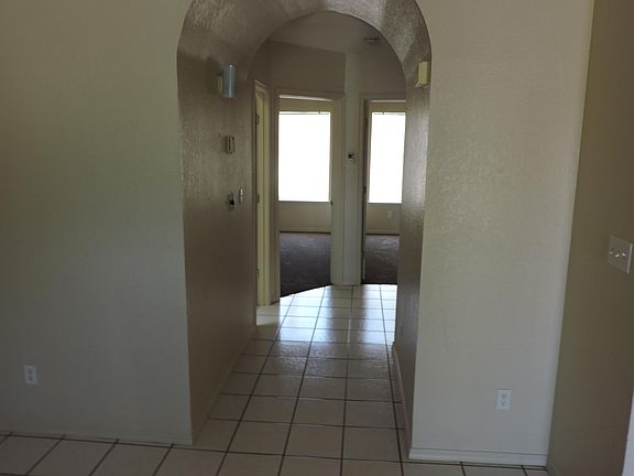 4th image of 12160 Road House Dr