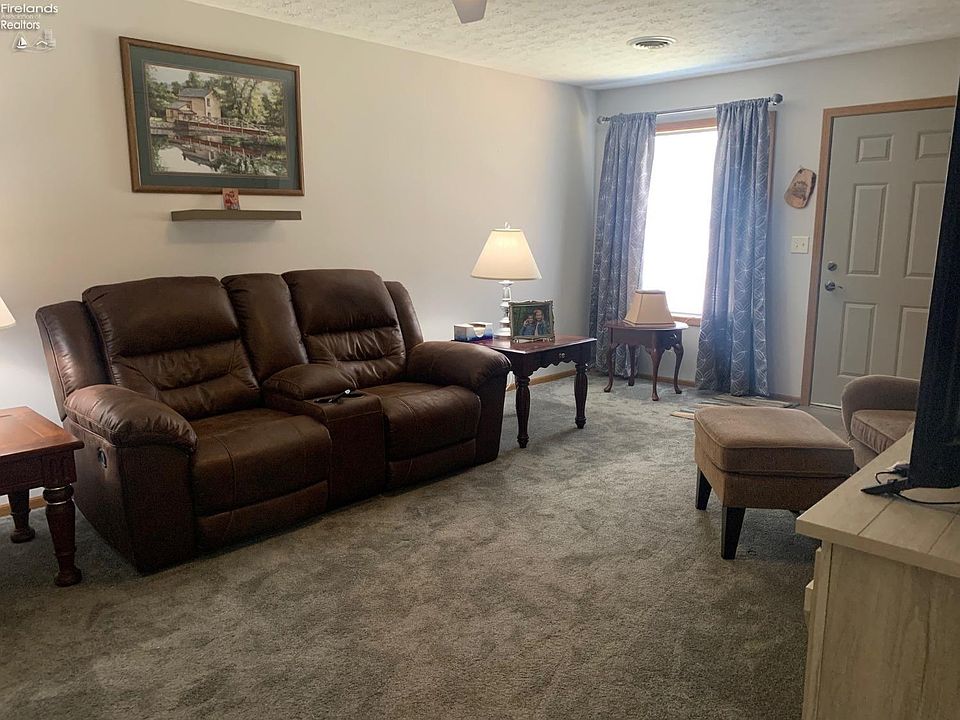 5 Ridgewood Dr Willard, OH, 44890 Apartments for Rent Zillow