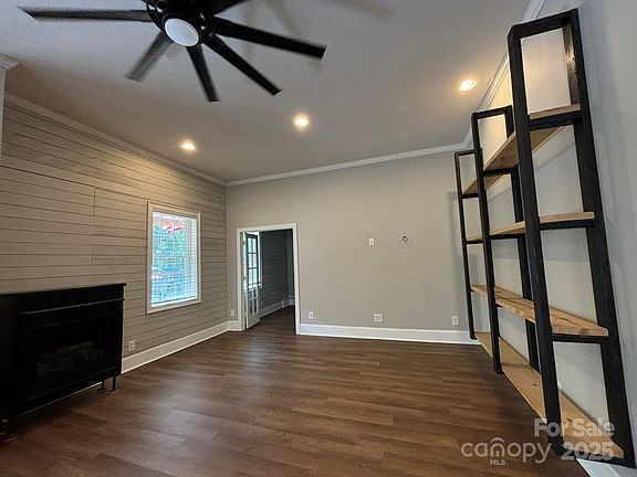 5th image of 179 Tomahawk Ln