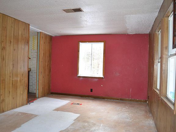 4th image of 5855 E Summit Ave
