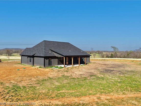 5th image of 16325 Meadow View Rd