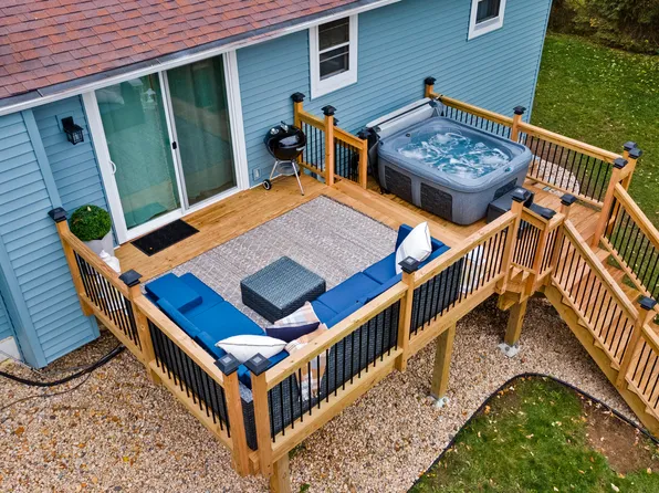 6090 Rattmann Rd, Madison, WI 53718