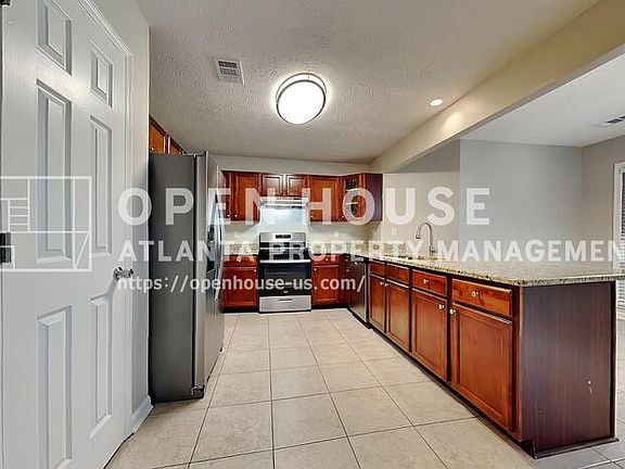 5th image of 677 Longbow Ct