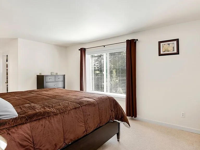 8824 Swenson Ave SE — Photo 8