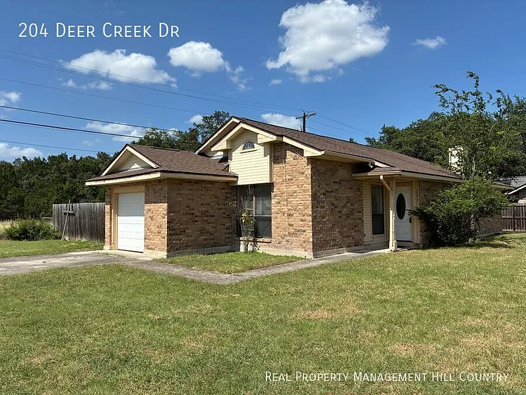 204 Deer Creek Dr — Photo 2