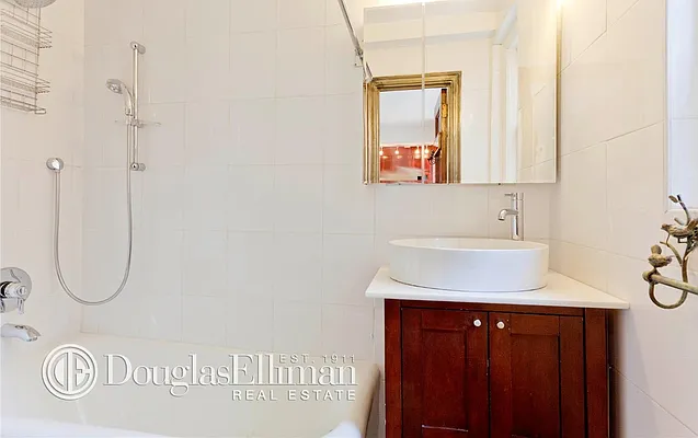 Rented by Douglas Elliman | media 4