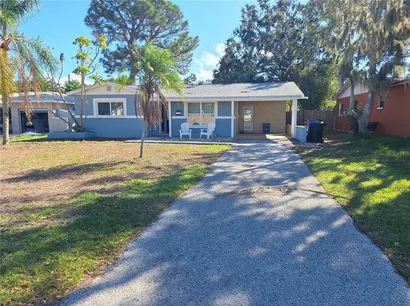 1734 Massachusetts Ave NE, Saint Petersburg, FL 33703